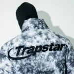Trapstar Hyperdrive Batik Stepp Jacket (3)